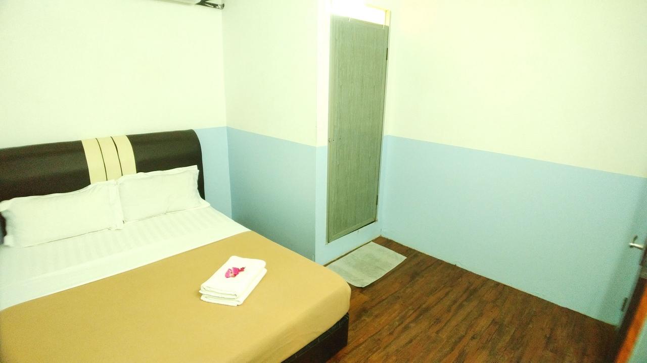 Apple 1 Hotel Budget Gelugor Buitenkant foto