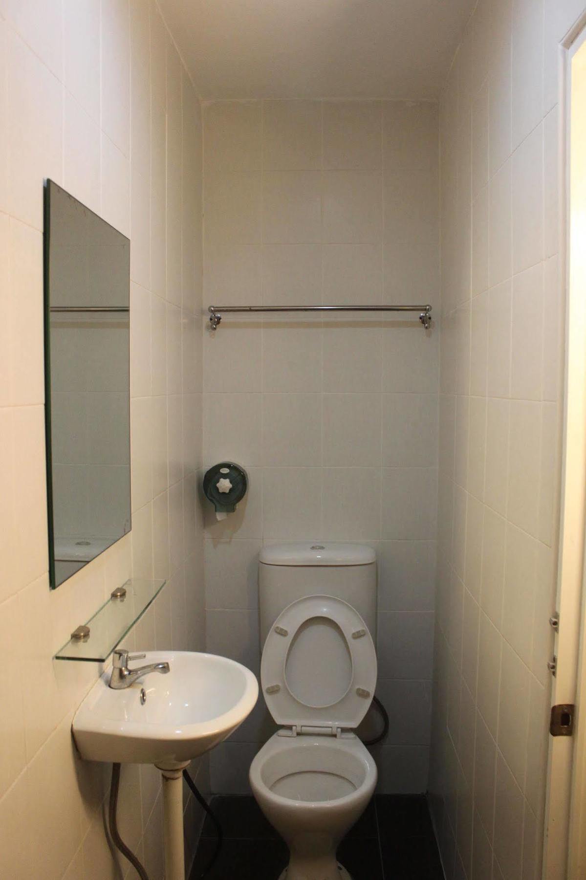 Apple 1 Hotel Budget Gelugor Buitenkant foto