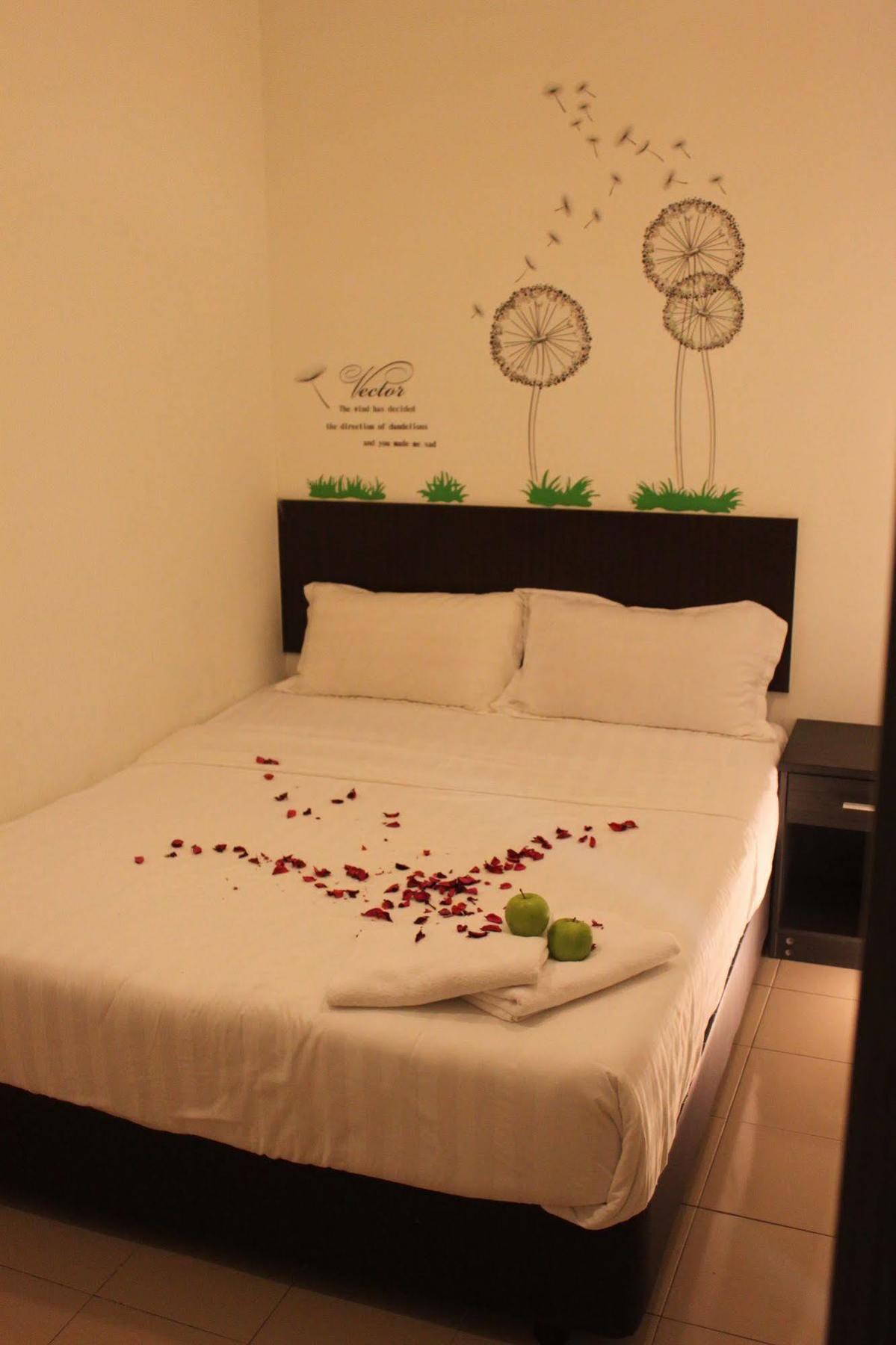 Apple 1 Hotel Budget Gelugor Buitenkant foto